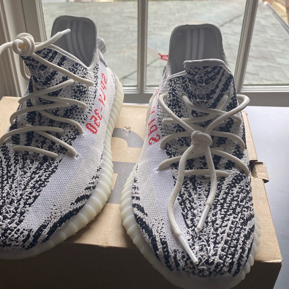 Sold!!! Yeezy zebras size 10.5 in pretty good